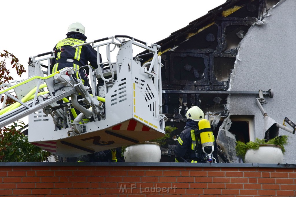 Feuer 2 Y Koeln Suerth Elisabeth Selbertstr P169.JPG - Miklos Laubert